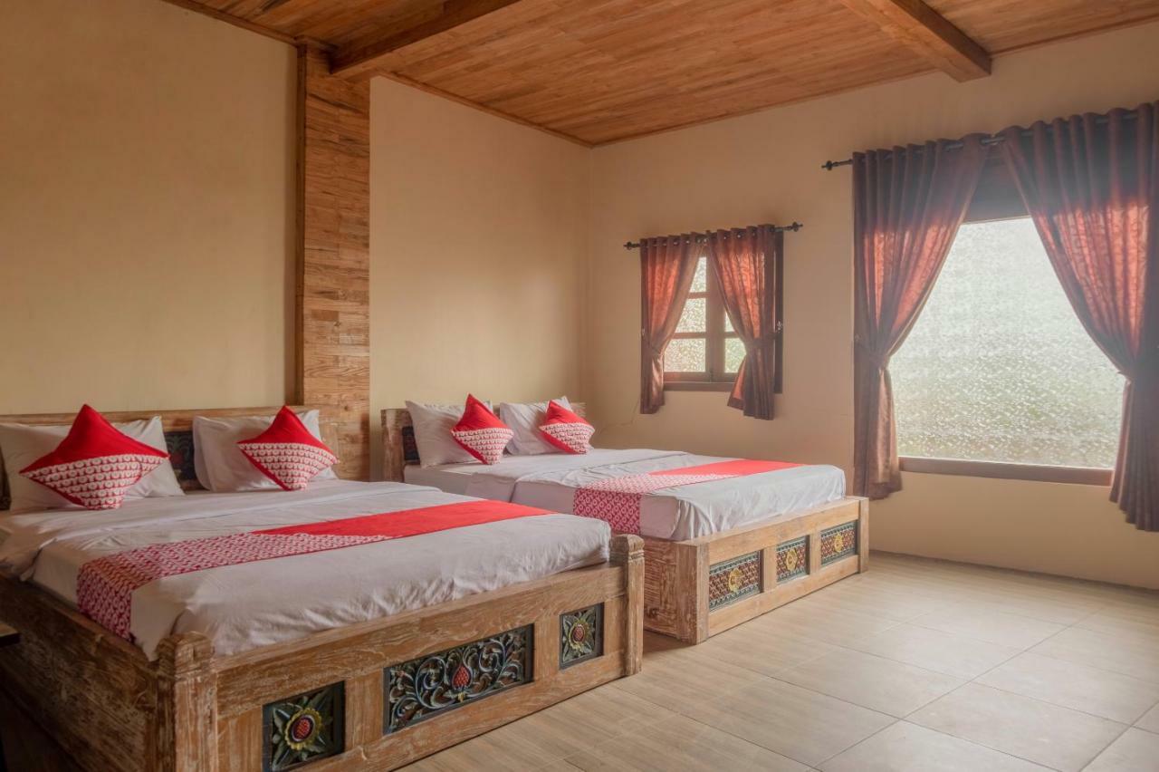Hotel Batukaras Kalaras Екстер'єр фото
