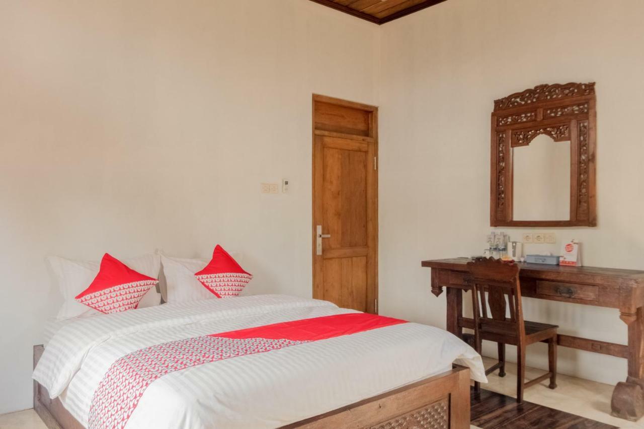 Hotel Batukaras Kalaras Екстер'єр фото