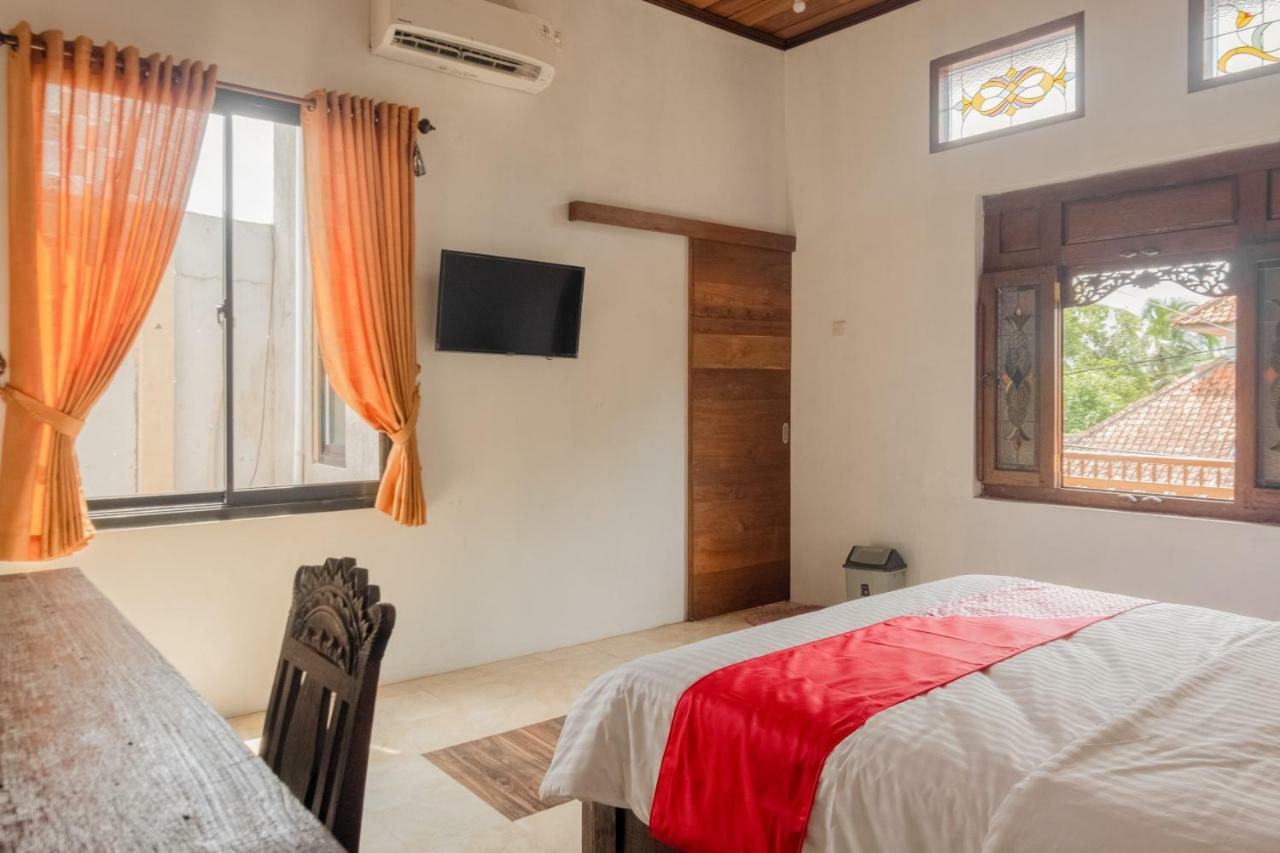 Hotel Batukaras Kalaras Екстер'єр фото