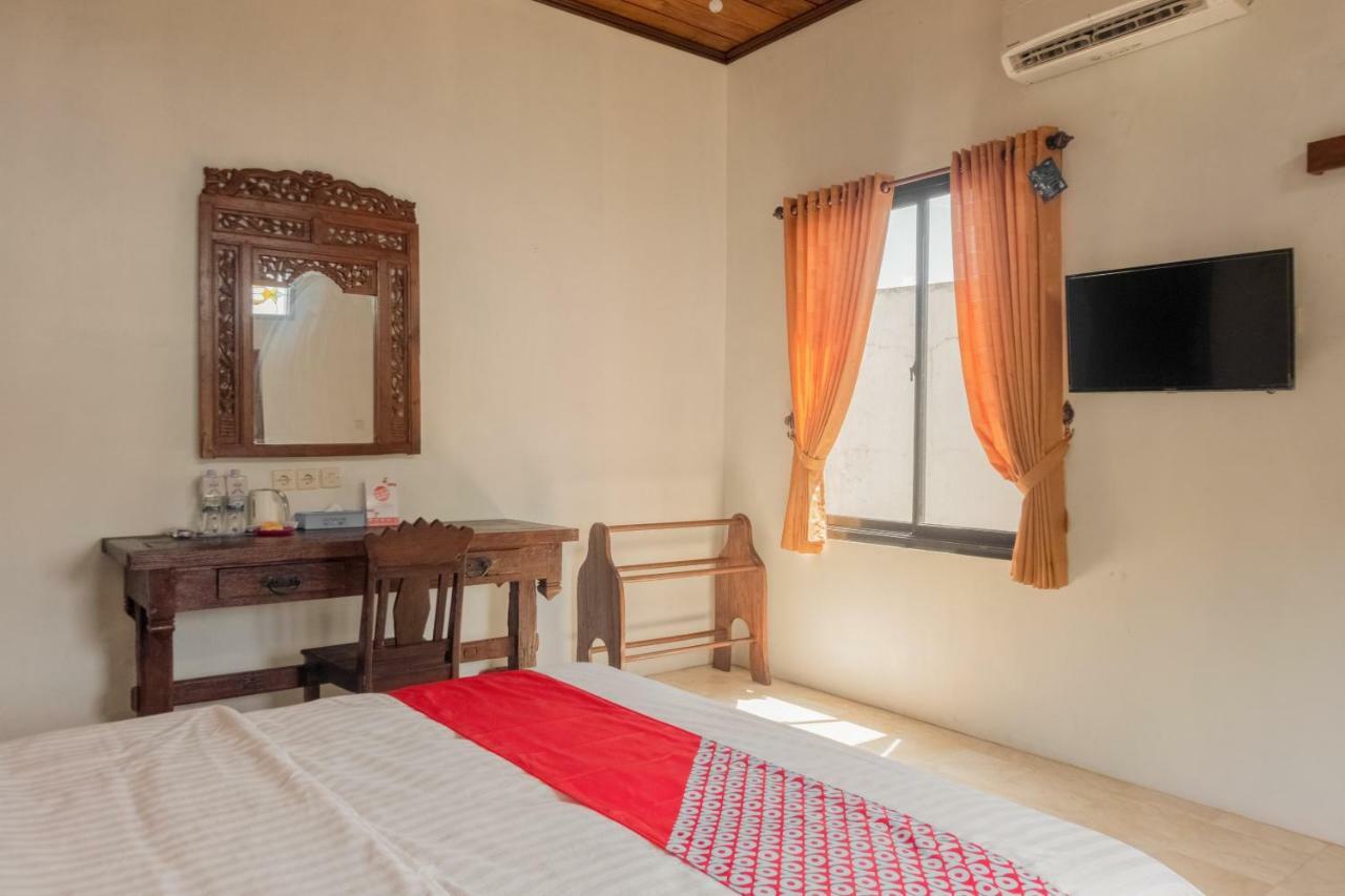 Hotel Batukaras Kalaras Екстер'єр фото