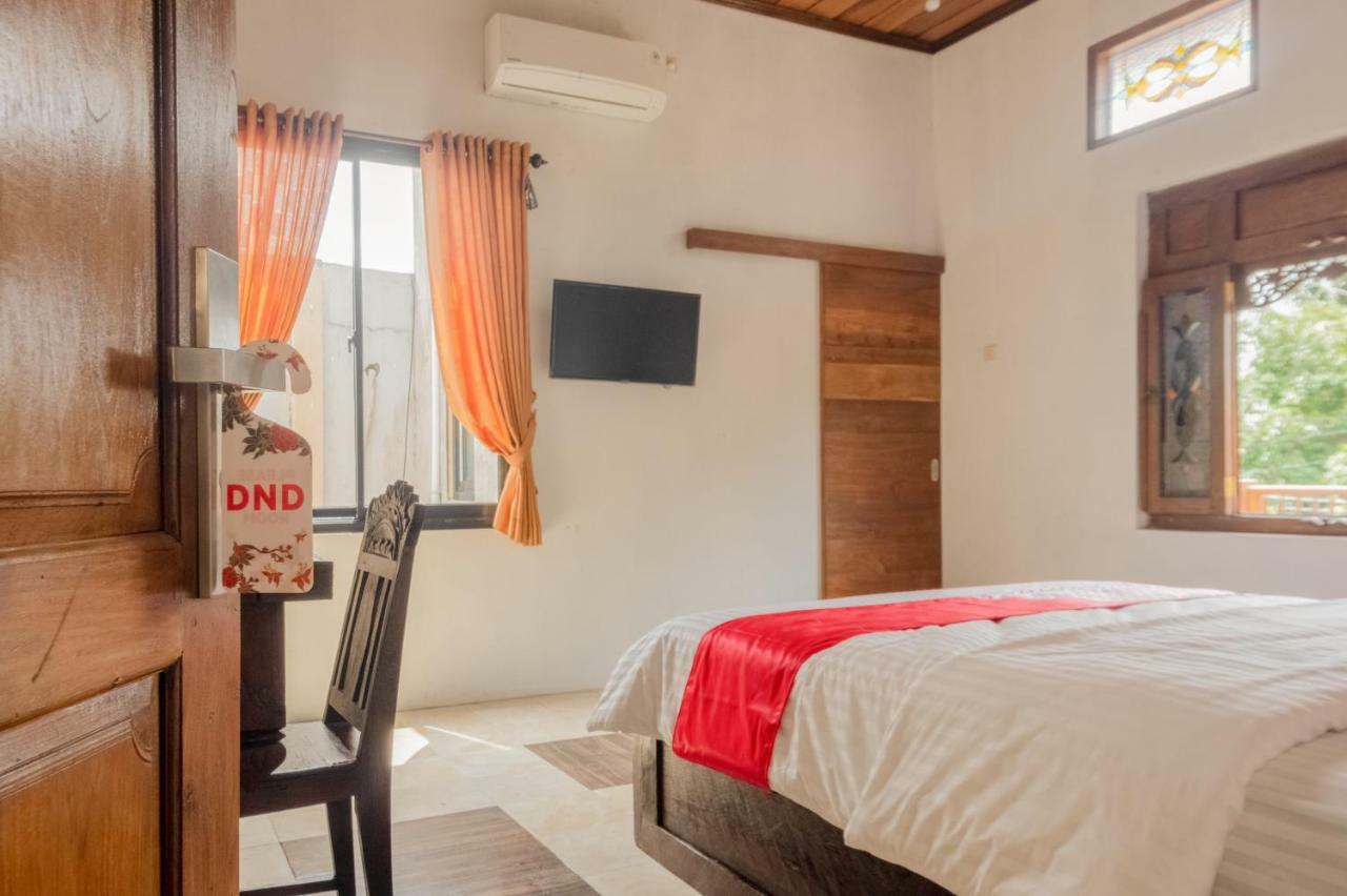 Hotel Batukaras Kalaras Екстер'єр фото