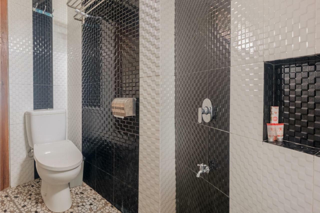 Hotel Batukaras Kalaras Екстер'єр фото