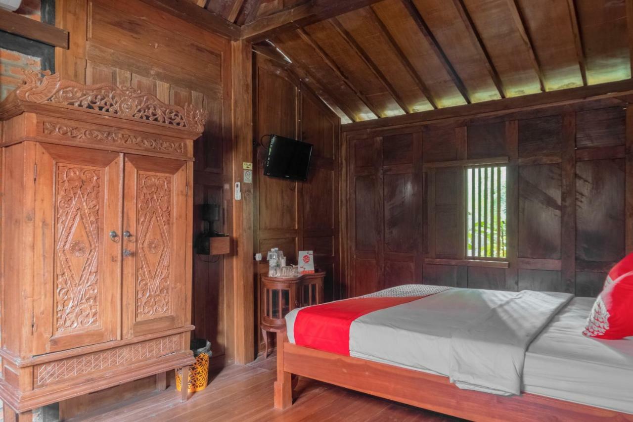 Hotel Batukaras Kalaras Екстер'єр фото