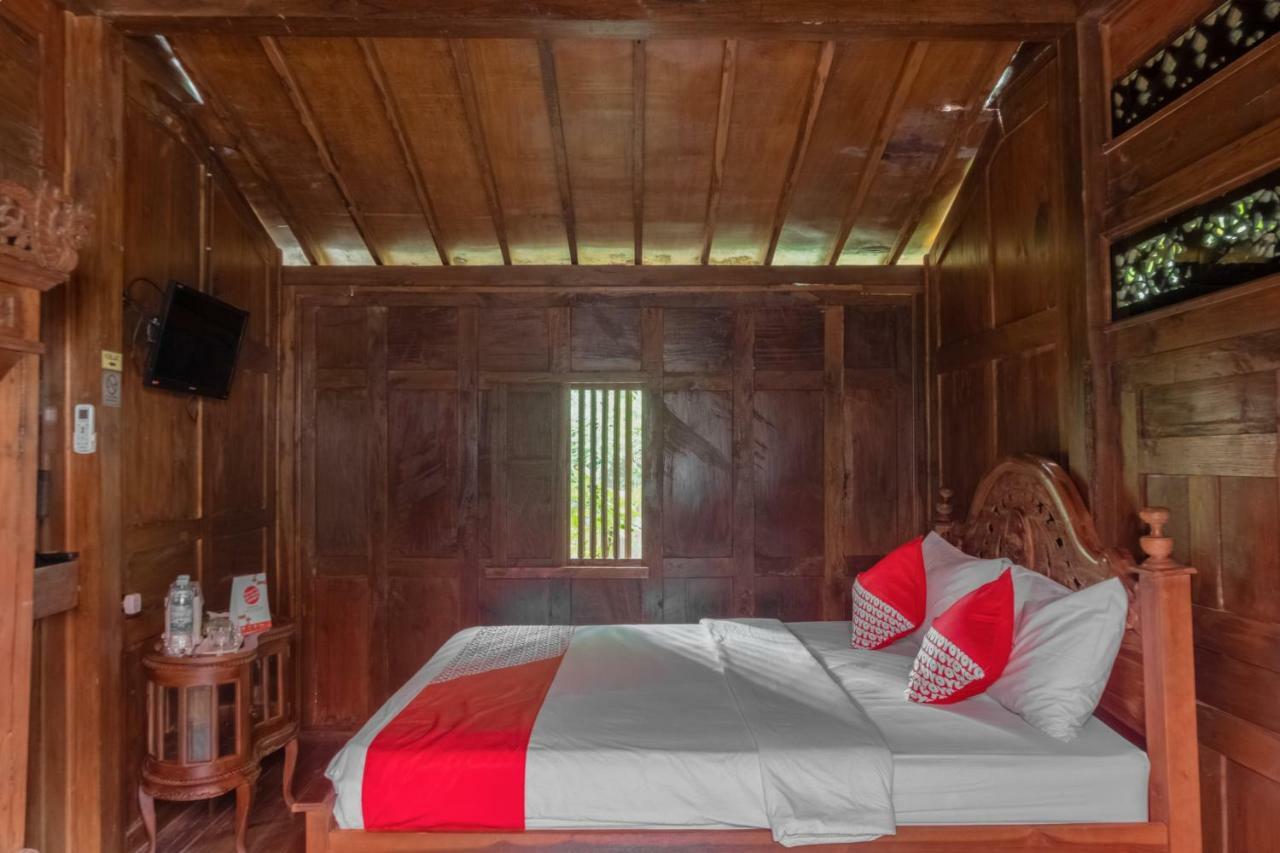 Hotel Batukaras Kalaras Екстер'єр фото