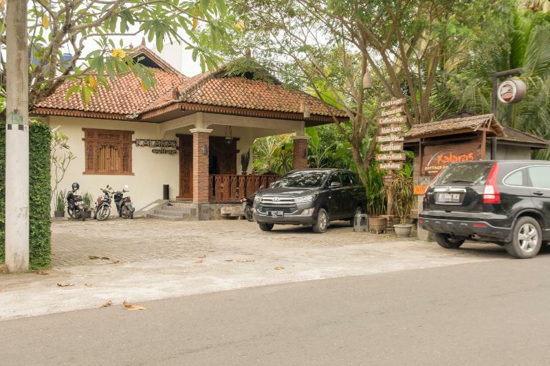 Hotel Batukaras Kalaras Екстер'єр фото
